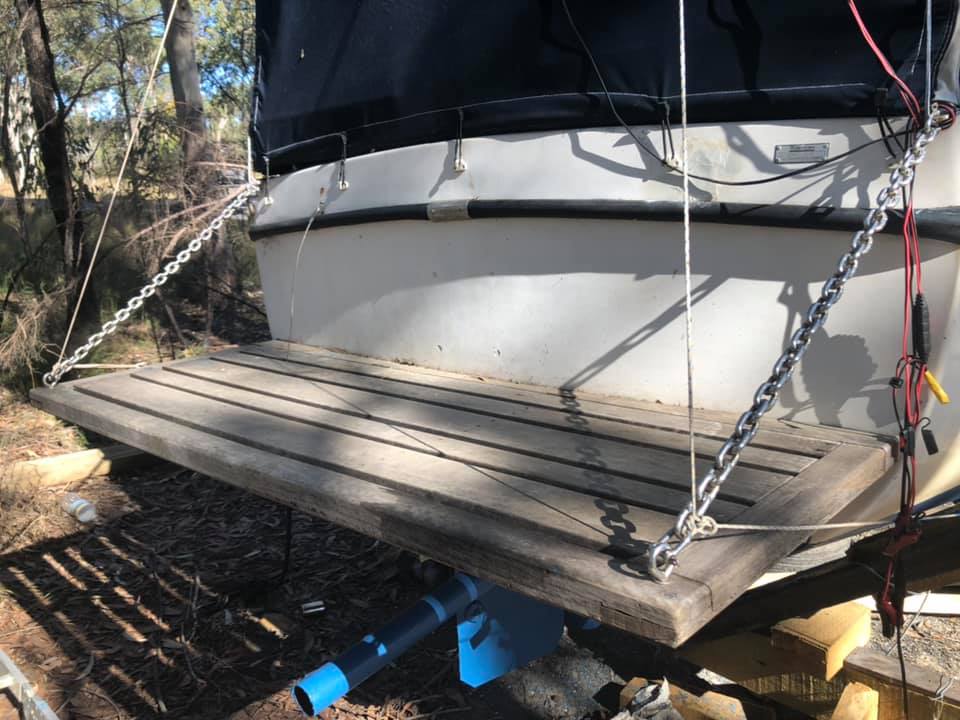 Landing board