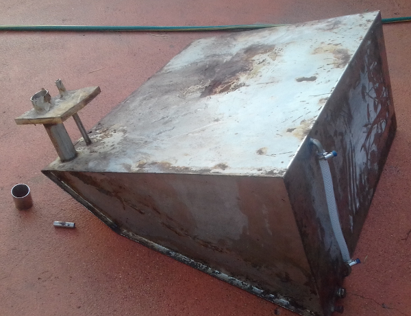 The fuel tank